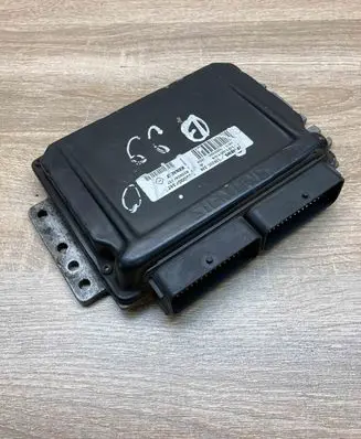 Renault Clio II Engine control unit/module ECU 8200044453 S110130104A
