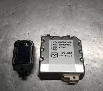 Mazda CX-5 Windshield/windscreen camera 2841166805300 KE505 KD4567XCXA