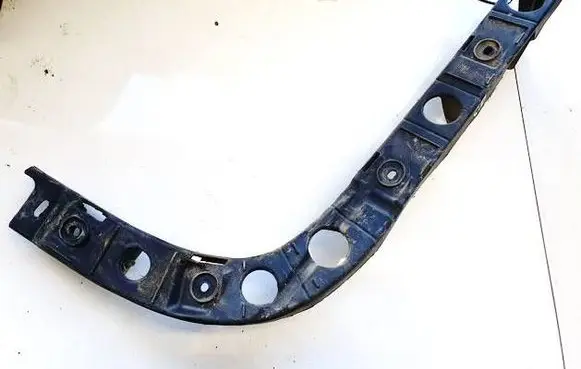 Seat Altea Rear bumper mounting bracket 5P0807864B