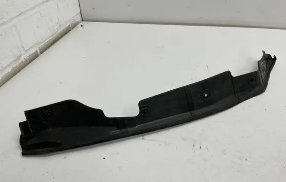 Fender end trim