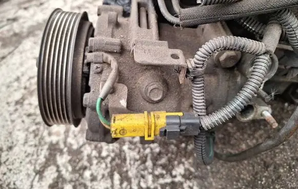 Peugeot 407 Air conditioning (A/C) compressor (pump) 9654764280