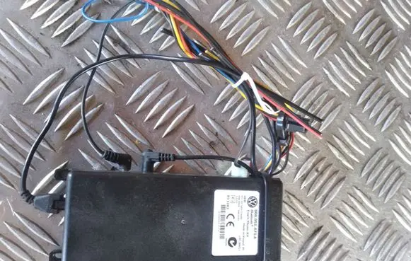 Volkswagen Golf V Bluetooth control unit module 000051473A QZ9CC9060
