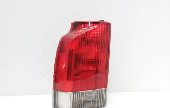 Volvo V70 Rear/tail lights 9154497 9154501