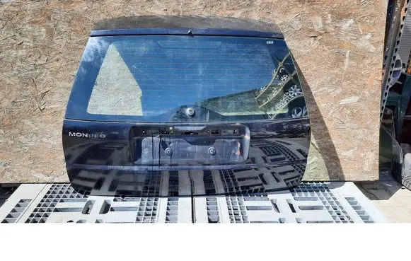 Ford Mondeo Mk III Front vent window/glass (coupe) 