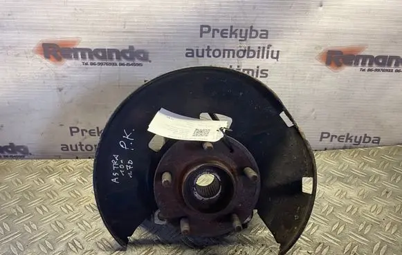 Opel Astra J Front wheel hub