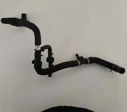 Audi E-tron GT Engine coolant pipe/hose 4KR819316A 4KR121081D 8KR819372