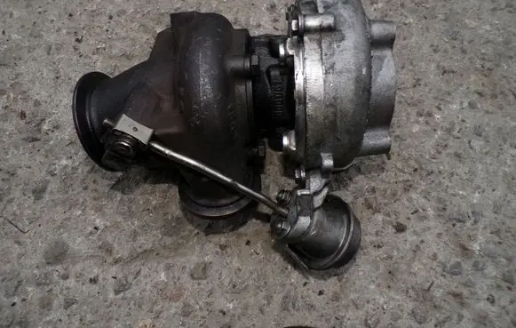 BMW 7 G11 G12 Turbo 8575476
