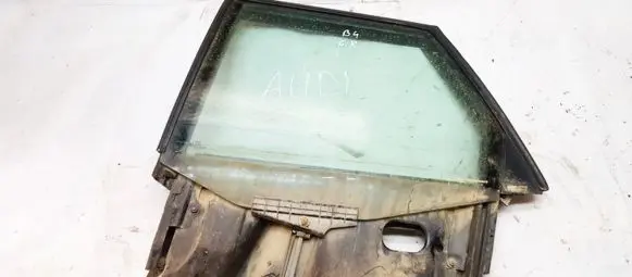 Audi 80 90 S2 B4 Rear door window/glass frame 