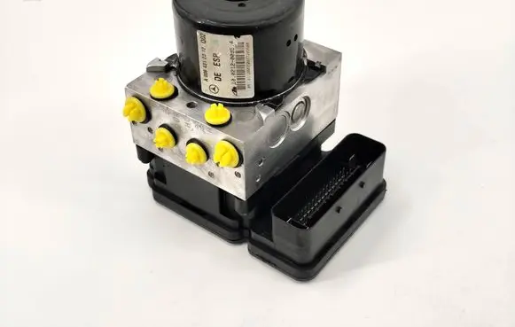 Mercedes-Benz C W204 ABS Pump A2045454432 A0064312312 10021200954