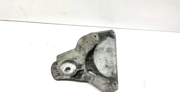 BMW 5 E60 E61 Engine mounting bracket 6769153 22116769153