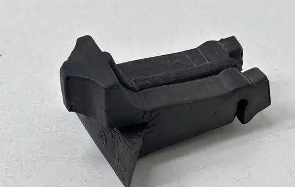 Volkswagen Tiguan Allspace Fender foam support/seal 5NA864760A