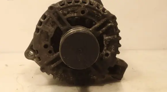Volvo XC60 Generator/alternator 0121715008
