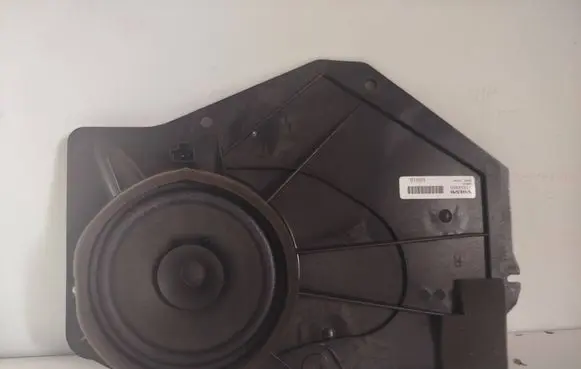 Volvo C30 Rear door speaker 31252250 M5XUG 10W10
