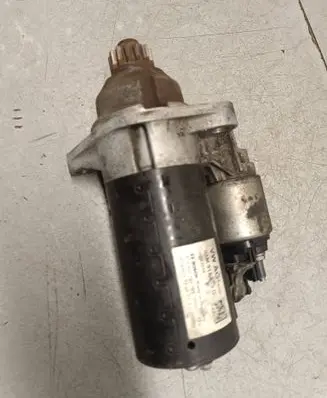 Volkswagen Touran II Starter motor 0AM911023G 10062014 0001153001
