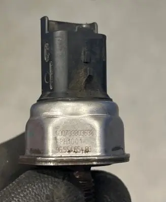 Fuel pressure sensor