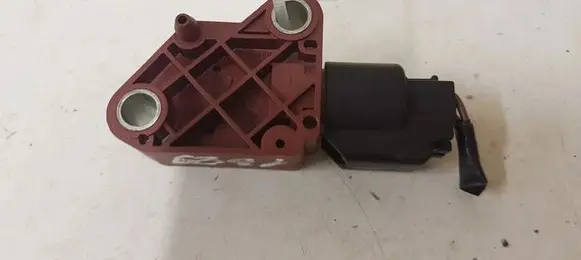Volvo V50 Airbag deployment crash/impact sensor 9206975 8840A5