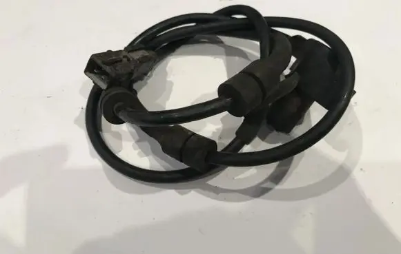 Peugeot 406 ABS brake wheel speed sensor 0265006205