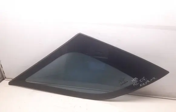 Mercedes-Benz ML W164 Rear side window