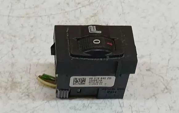 Peugeot 508 Seat heating switch 98019840ZD