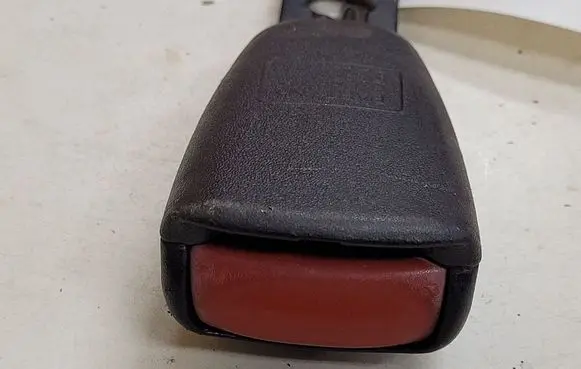 Volvo V50 Front seatbelt buckle