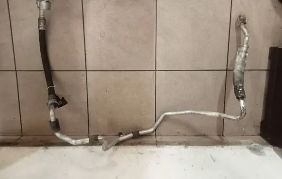 Seat Leon (1P) Air conditioning (A/C) pipe/hose 1K0820743CC