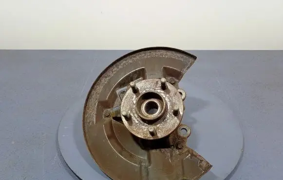 Ford Kuga II Front wheel hub spindle knuckle DV61-3K170-CAA