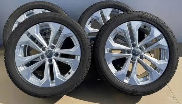 Audi A4 Allroad R18 alloy rim 8W9601025L