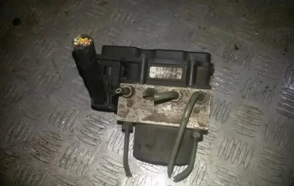 Nissan Micra ABS Pump 0265800319 3881310358