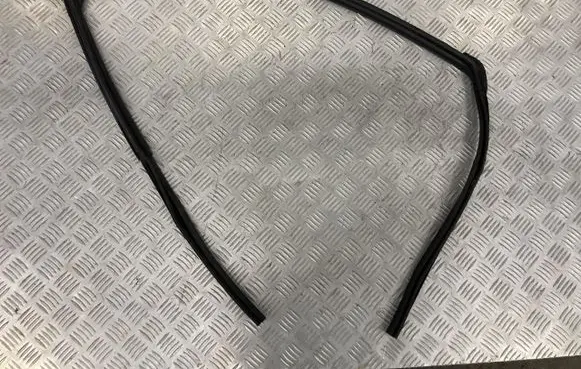Toyota Aygo X Front door glass trim molding PK13422