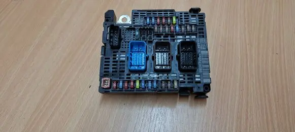Citroen DS5 BSM Control unit 9807428280 BSMAB400