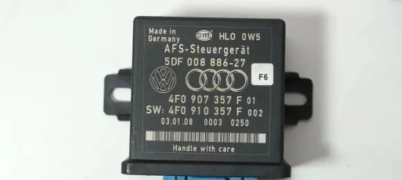 Audi A8 S8 D3 4E Light module LCM 4F0907357F 4F0910357F 5DF00888627