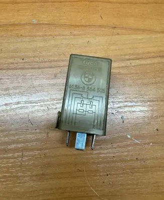 BMW 5 E60 E61 Window control relay 61368384505 8384505