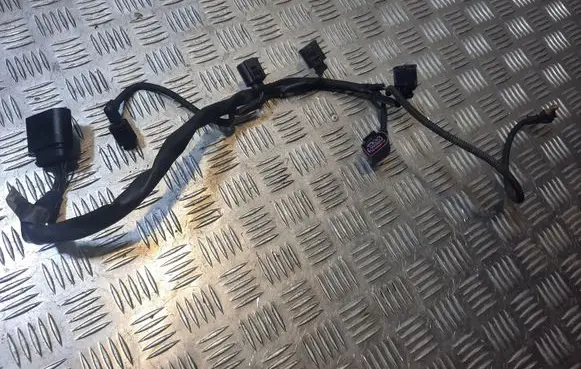 Audi Q5 SQ5 Fuel injector wires 06E971627G