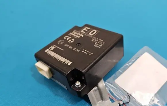 Toyota C-HR I Central body control module 897B0F4011 IMPRK1590463