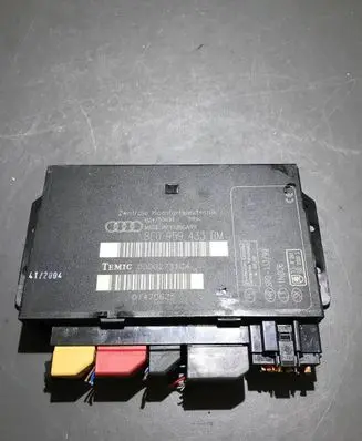 Audi A4 S4 B7 8E 8H Comfort/convenience module 8E0959433BM 00002731C4 01470625