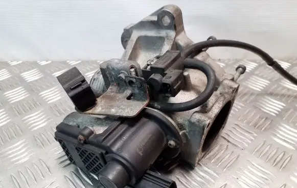 Volvo V70 EGR valve 30774445