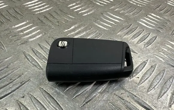 Seat Arona Ignition key/card 