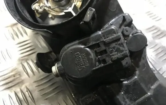 Rover 214 - 216 - 220 Headlight level adjustment motor 