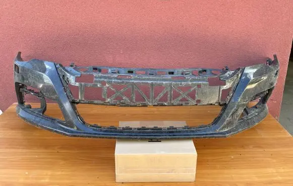Volkswagen PASSAT CC Front bumper 3C8807217