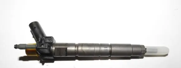 BMW 5 F10 F11 Fuel injector 0445117030