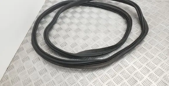 Audi A3 S3 8V Trunk rubber seal (body) 8V4827705
