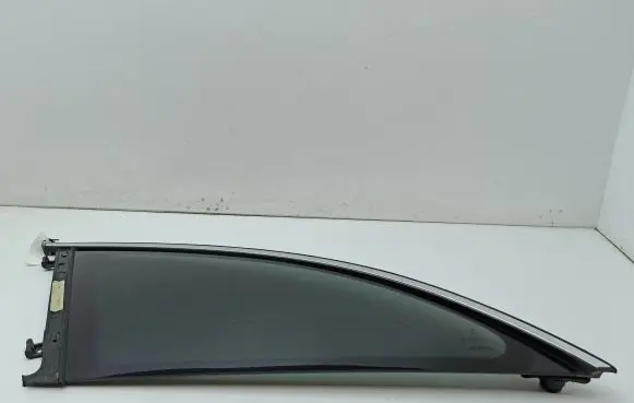 Mercedes-Benz R W251 Rear side window A2516740127