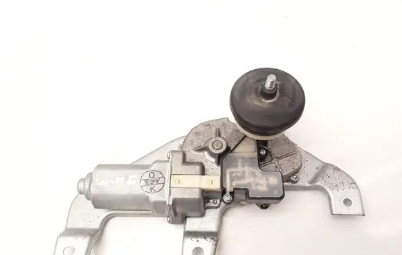 Suzuki Swift I Rear window wiper motor
