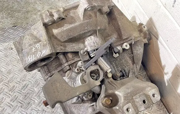 Volkswagen PASSAT B7 Manual 6 speed gearbox NBW
