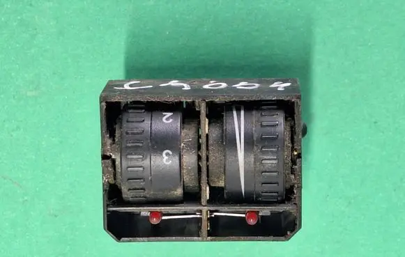 Volkswagen Caddy Headlight level height control switch 2K0941333