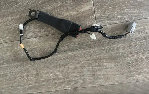 Lexus UX Front seatbelt buckle