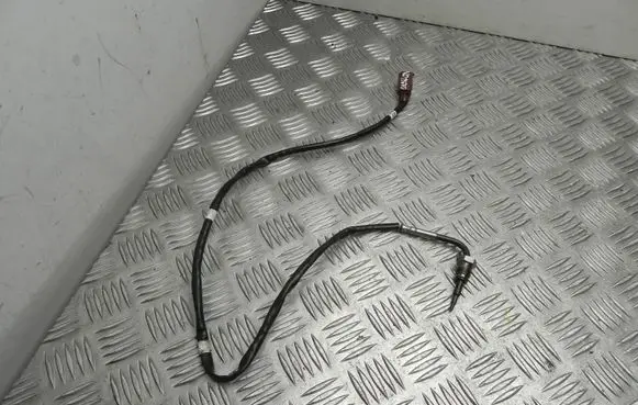 Volkswagen Golf VII Rubber seal loading door 04L906088DH VD19530