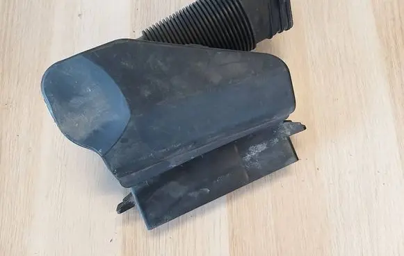 Volkswagen Polo V 6R Air intake duct part 6C0805971