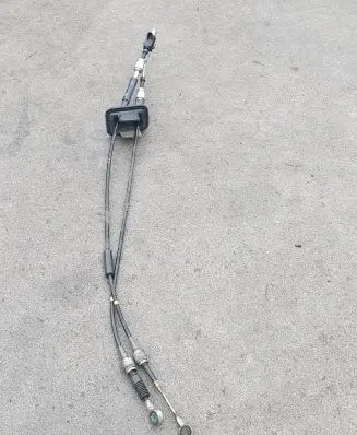 Gear shift cable linkage
