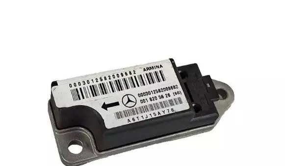 Mercedes-Benz E W212 Airbag deployment crash/impact sensor 0018205626